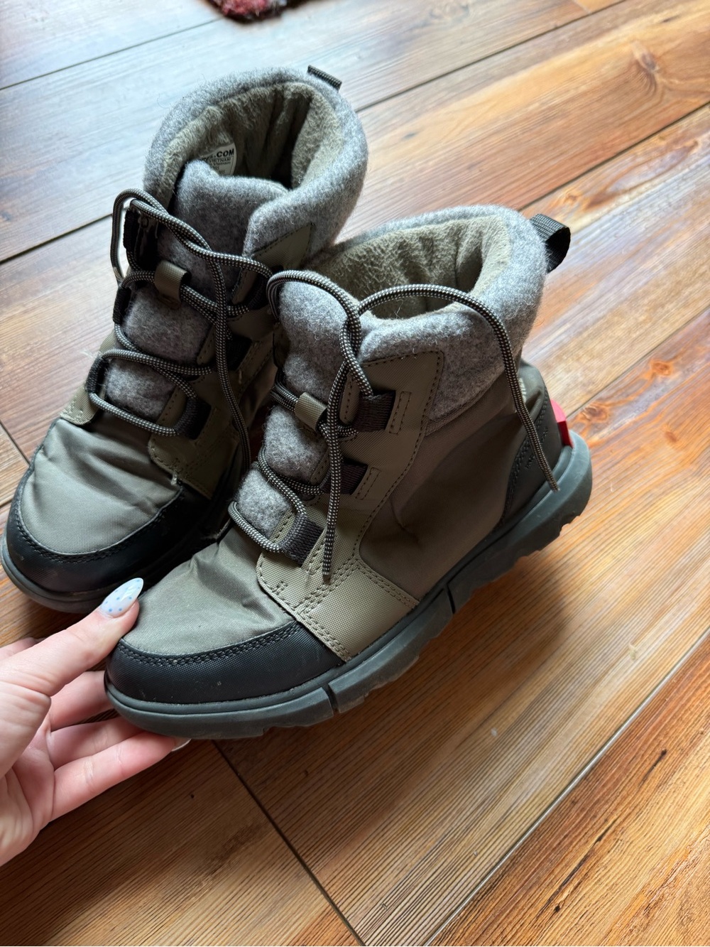 Sorel green boots
